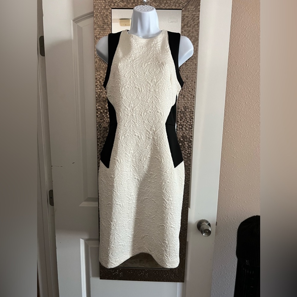 Winter weight dress, knee length size 4-6